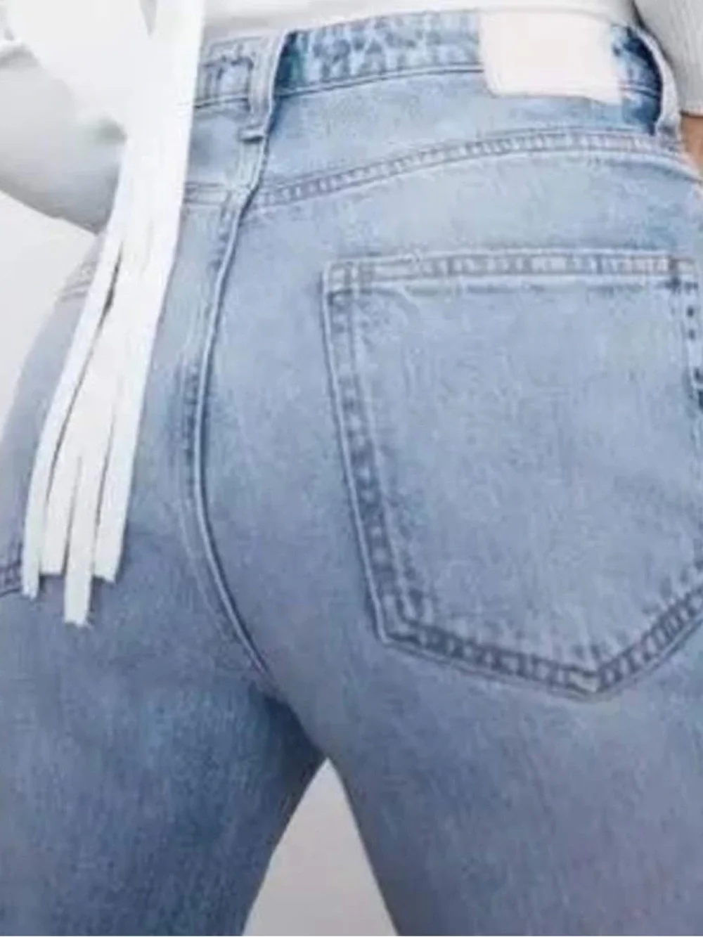 Zara Light Blue High-Rise Flare Jeans with Side Slit & Distressed Raw Hem Size 4 - Picture 3 of 11
